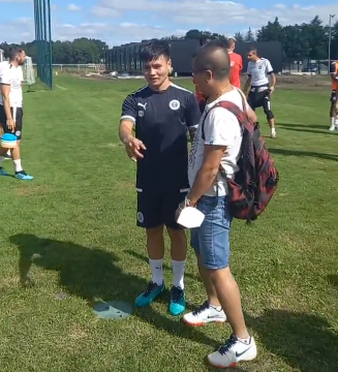 cdv-pau-fc-noi-voi-quang-hai-cau-den-tu-dat-nuoc-tung-danh-bai-chung-toi-2 cdv-pau-fc-noi-voi-quang-hai-cau-den-tu-dat-nuoc-tung-danh-bai-chung-toi-2